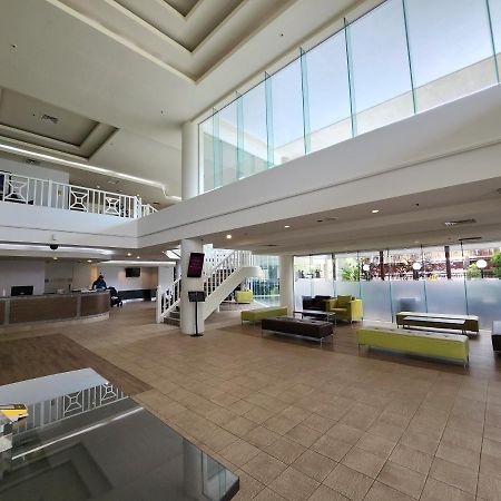Cairns Luxury Seafront Apartment ภายนอก รูปภาพ