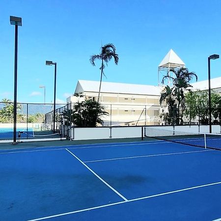 Cairns Luxury Seafront Apartment ภายนอก รูปภาพ