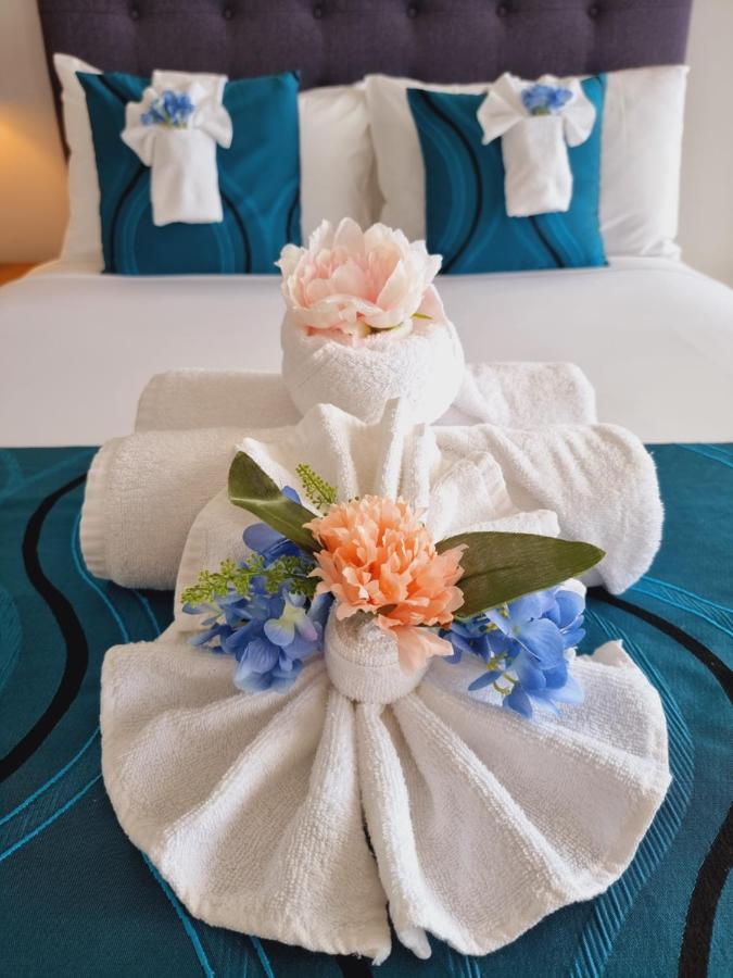 Cairns Luxury Seafront Apartment ภายนอก รูปภาพ