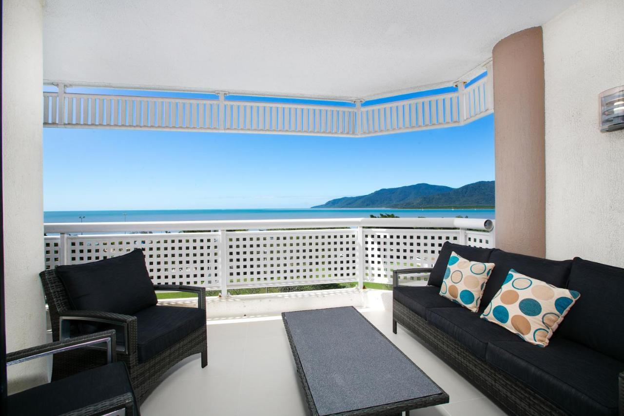 Cairns Luxury Seafront Apartment ภายนอก รูปภาพ