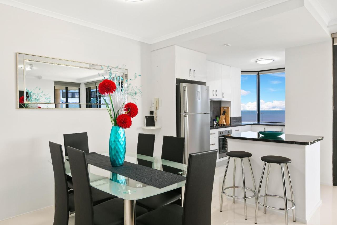 Cairns Luxury Seafront Apartment ภายนอก รูปภาพ