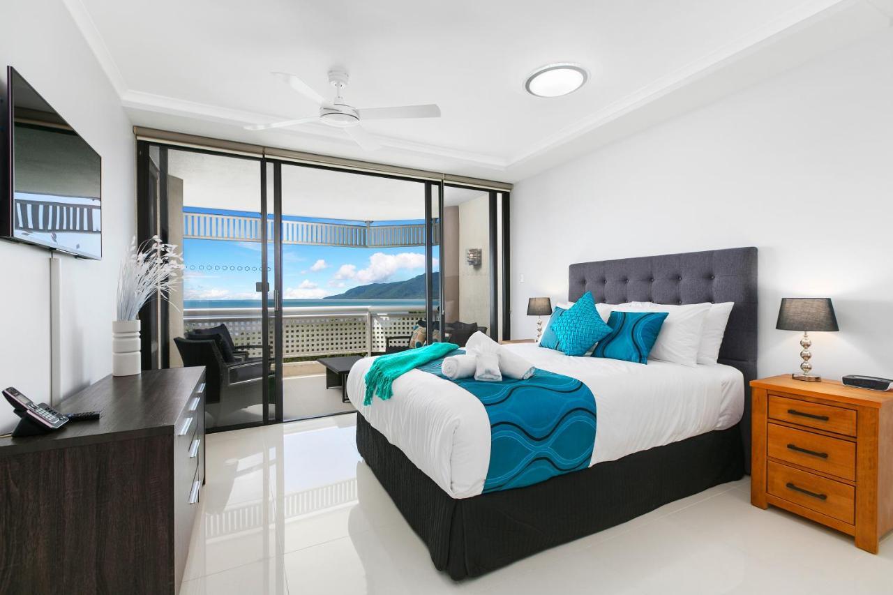 Cairns Luxury Seafront Apartment ภายนอก รูปภาพ