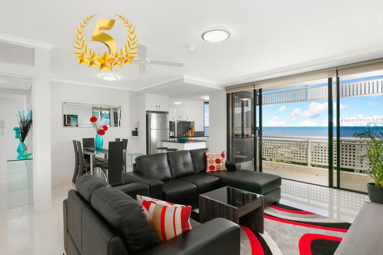 Cairns Luxury Seafront Apartment ภายนอก รูปภาพ